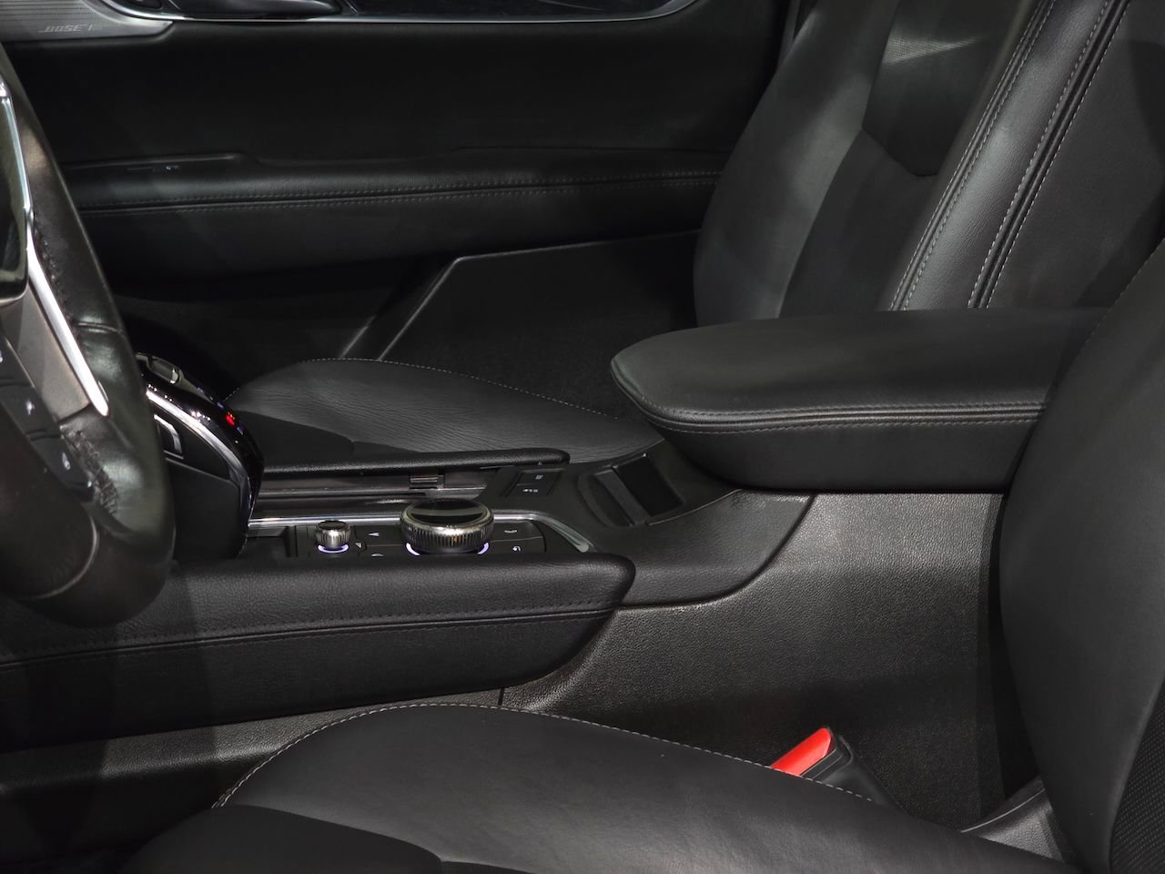 Used 2023 Cadillac XT5 Premium Luxury image 28