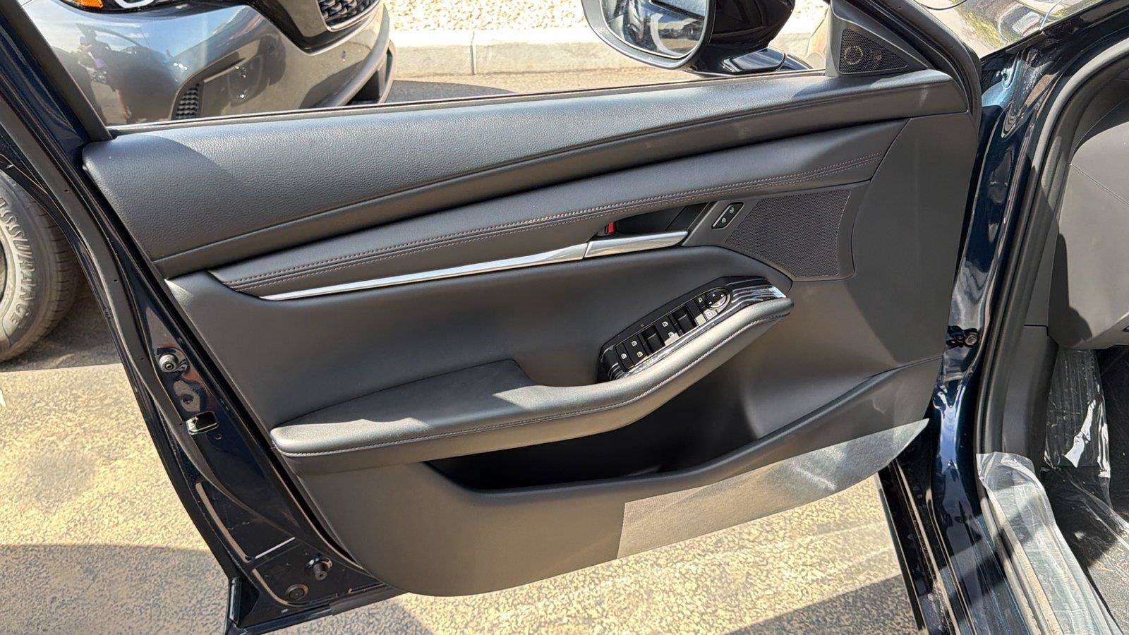 New 2026 MAZDA MAZDA3 s Sport FWD image 11