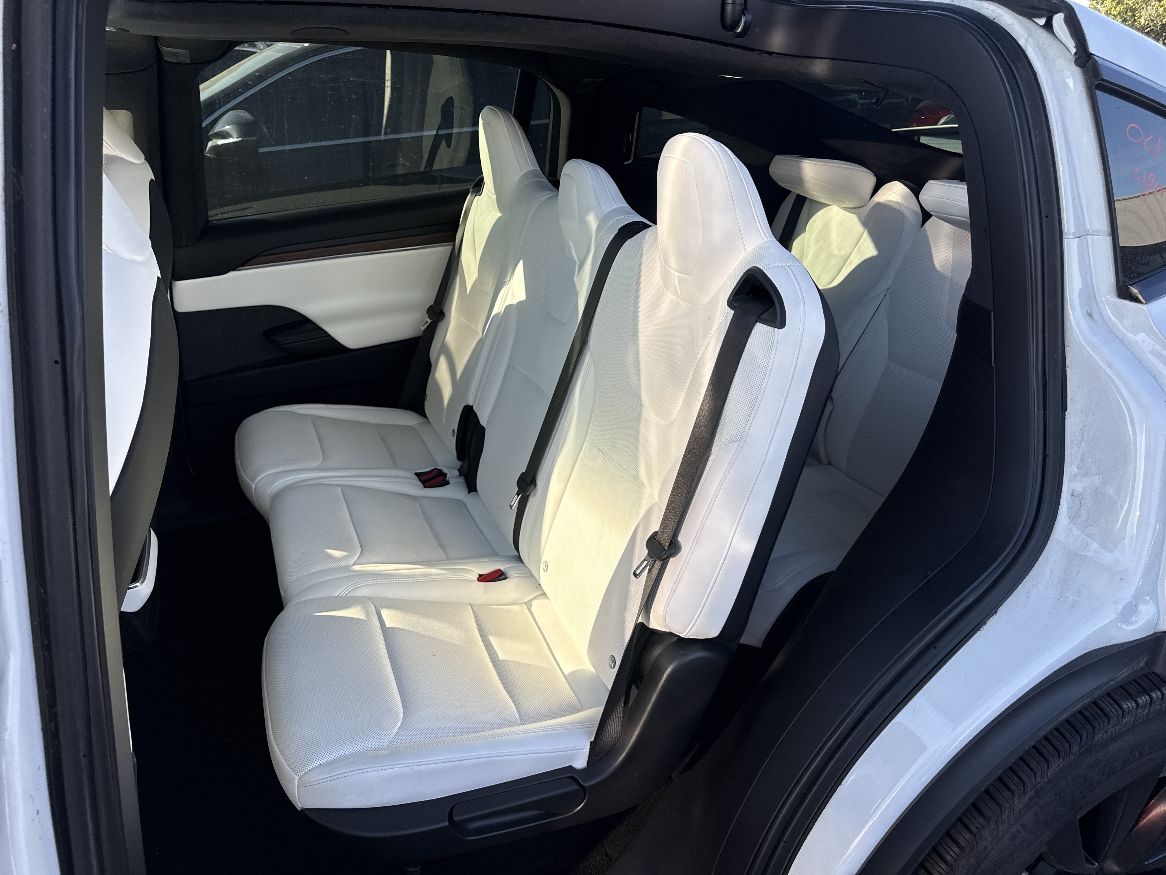 Used 2023 Tesla Model X AWD/4WD image 4