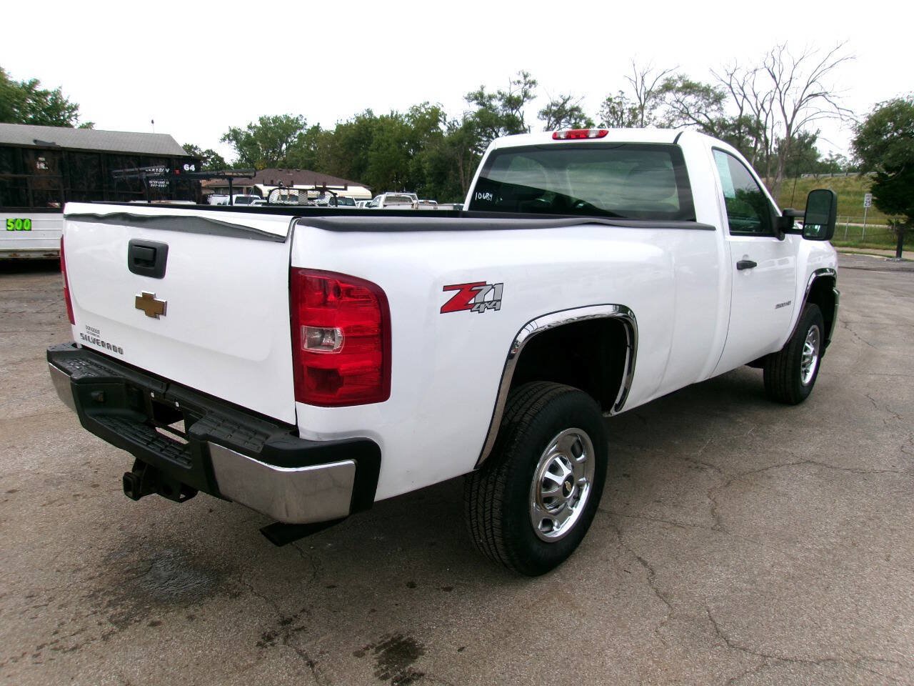 Used 2014 Chevrolet Silverado 2500 W/T AWD/4WD image 5
