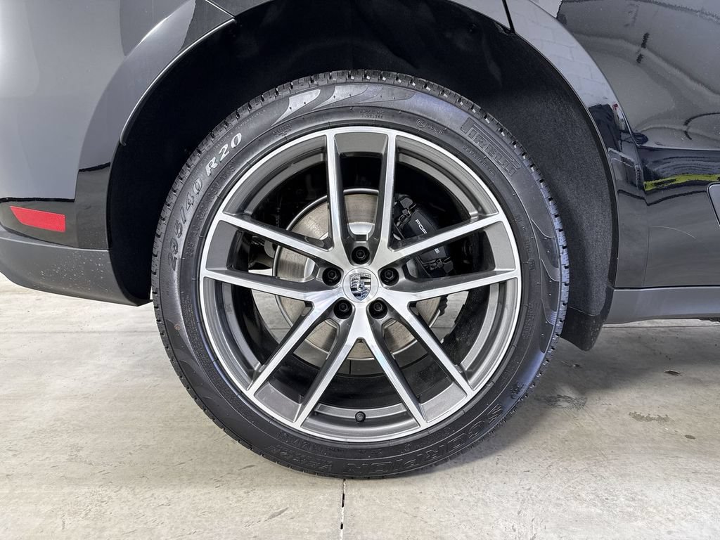 New 2026 Porsche Macan AWD/4WD image 15