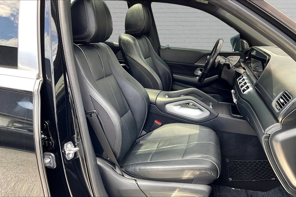 Used 2021 Mercedes-Benz Maybach GLS 600 4MATIC image 28