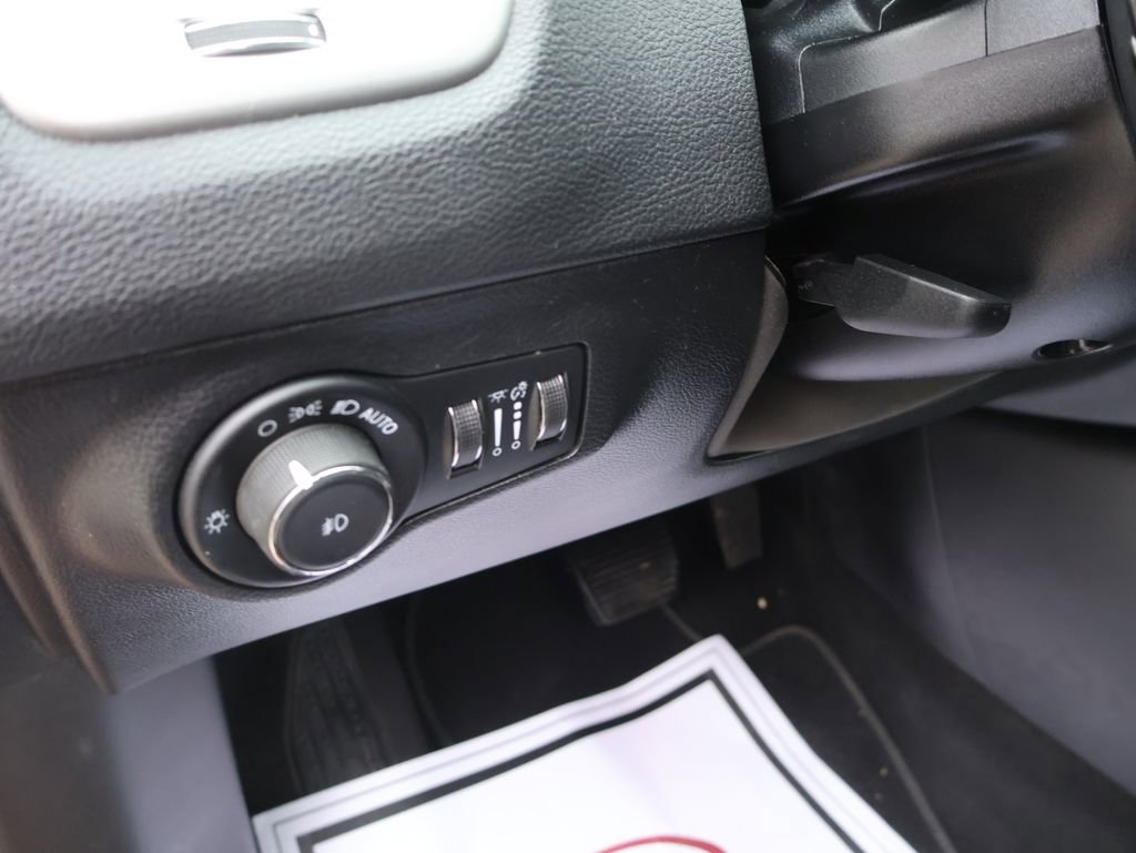 Used 2021 Jeep Compass Latitude AWD/4WD image 24