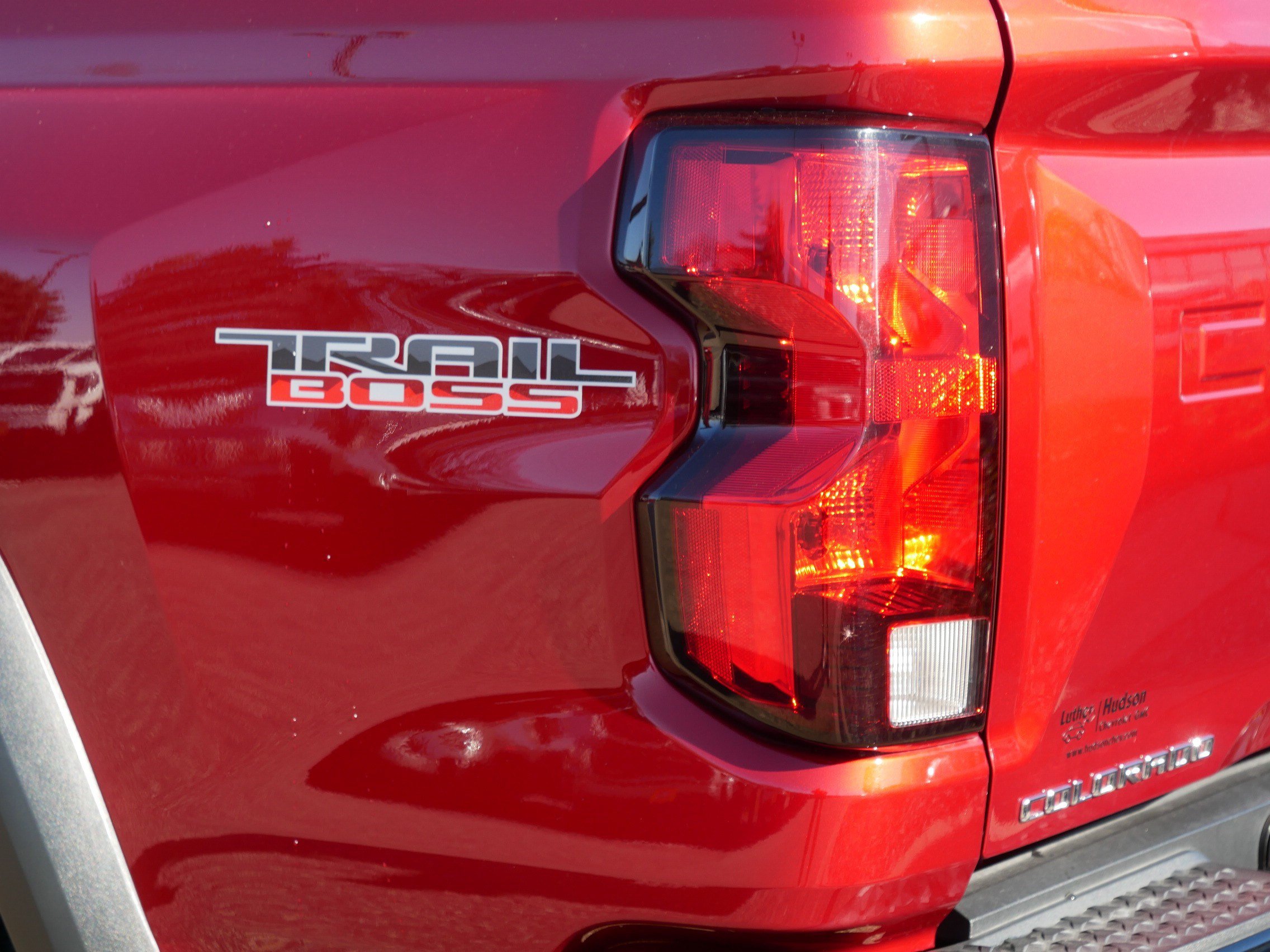 Used 2024 Chevrolet Colorado Trail Boss w/ Advanced Trailering Package AWD/4WD image 17