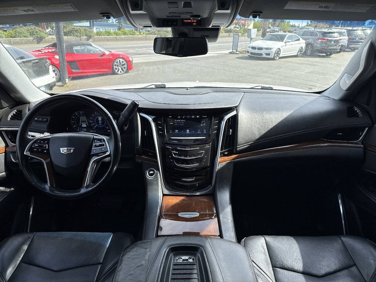 Used 2018 Cadillac Escalade Luxury AWD/4WD image 21