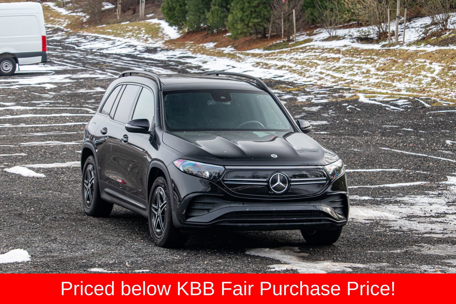 Used 2023 Mercedes-Benz EQB 300 4MATIC w/ AMG Night Package image 12