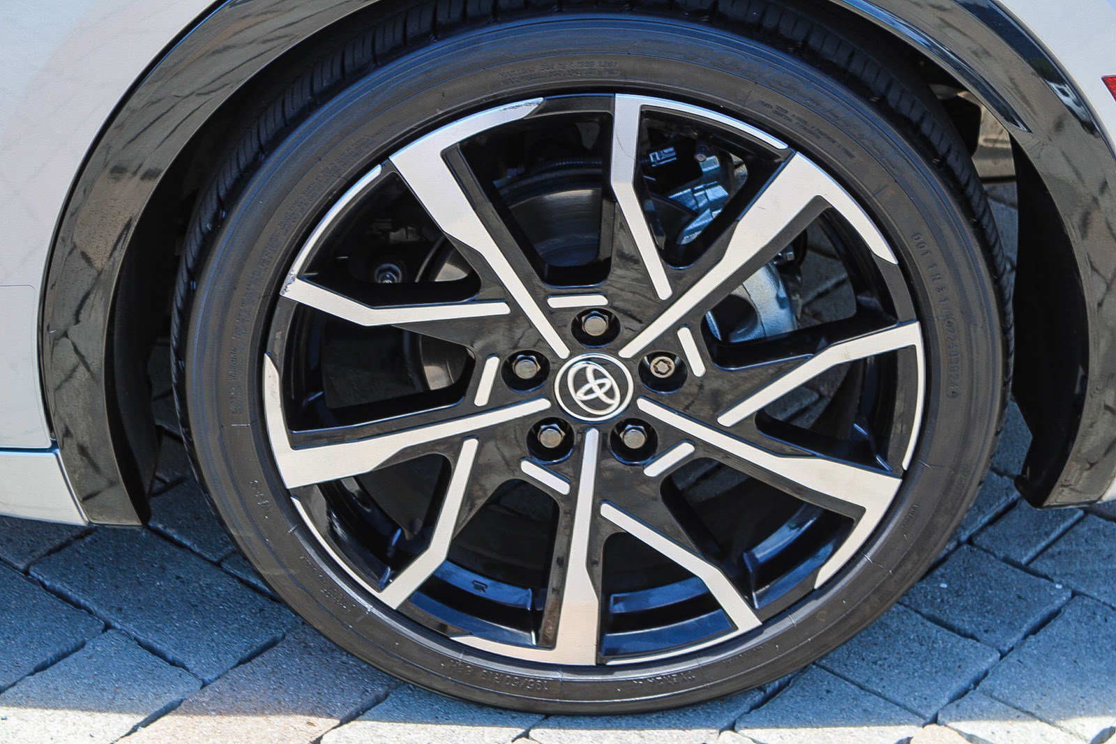 Certified 2024 Toyota Prius Prime FWD image 12