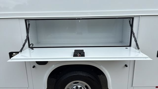 New 2025 Chevrolet Express 3500 w/ Power Convenience Package RWD image 17