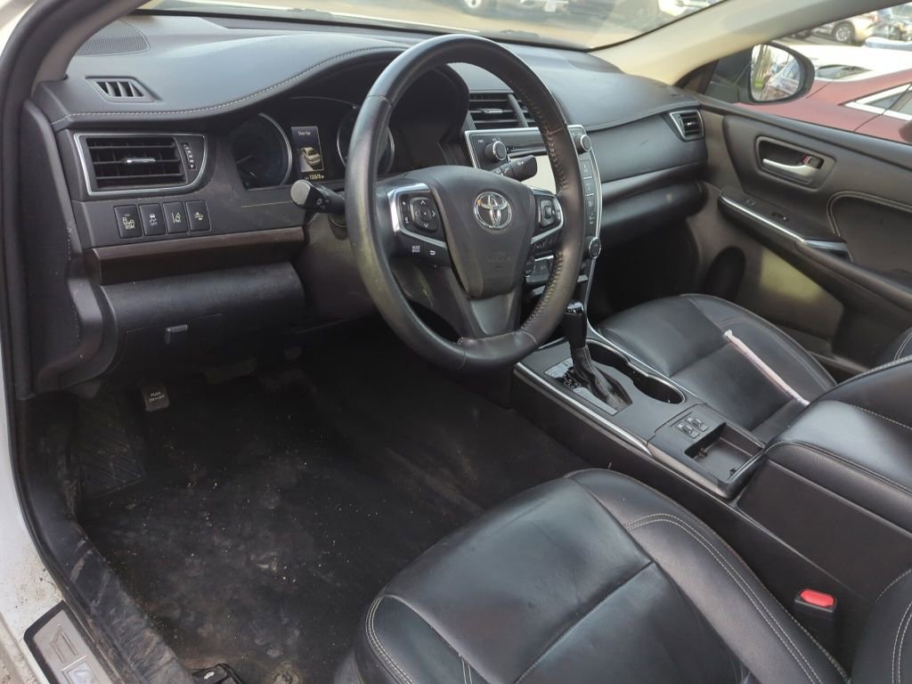 Used 2017 Toyota Camry XLE image 7