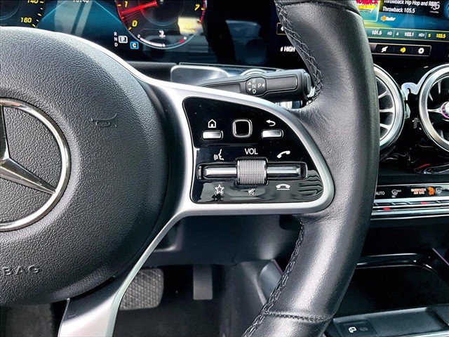 Used 2020 Mercedes-Benz GLB 250 image 21