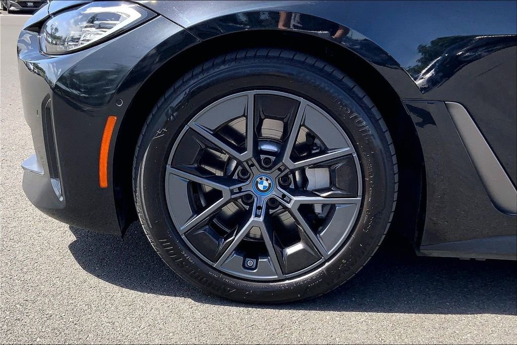 Used 2023 BMW i4 eDrive40 w/ Parking Assistance Package image 8