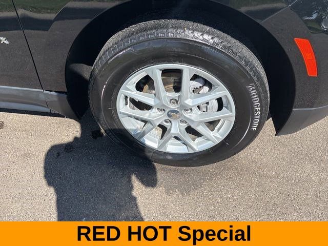 Used 2023 Chevrolet Equinox LT w/ Driver Convenience Package image 44