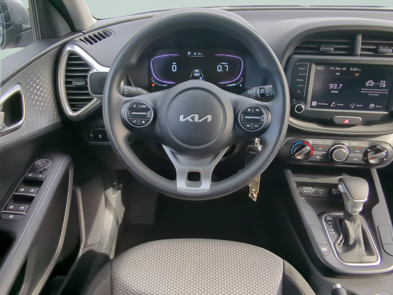 Certified 2023 Kia Soul LX w/ Option Group 015 FWD image 13