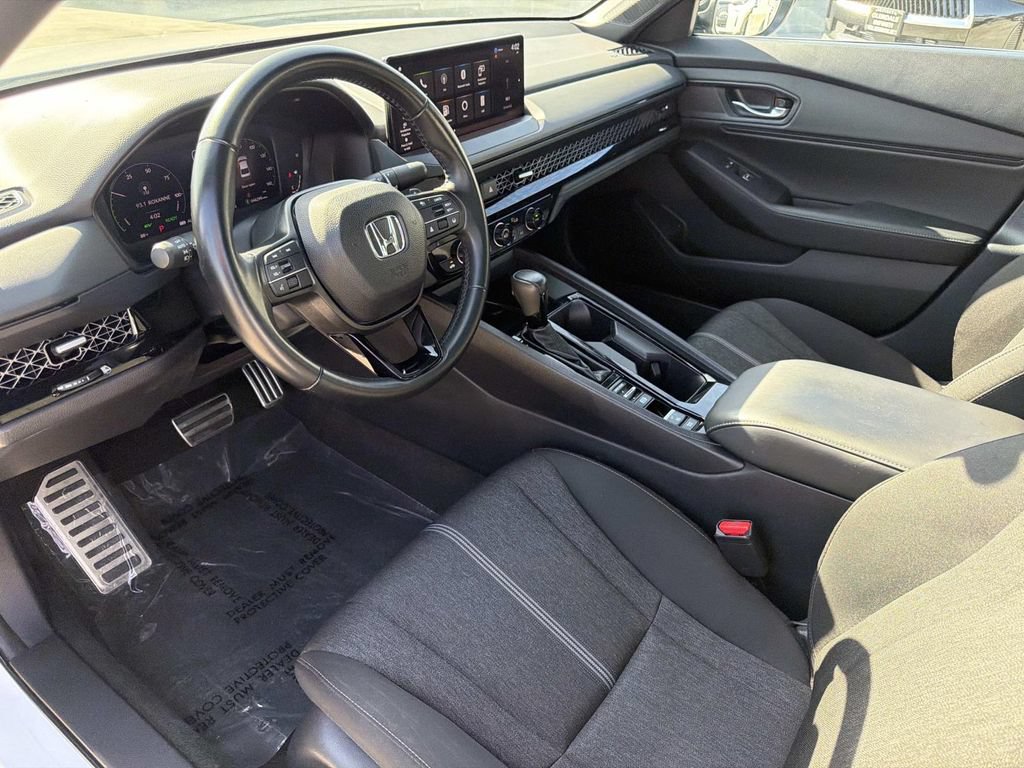 Used 2023 Honda Accord Sport image 14