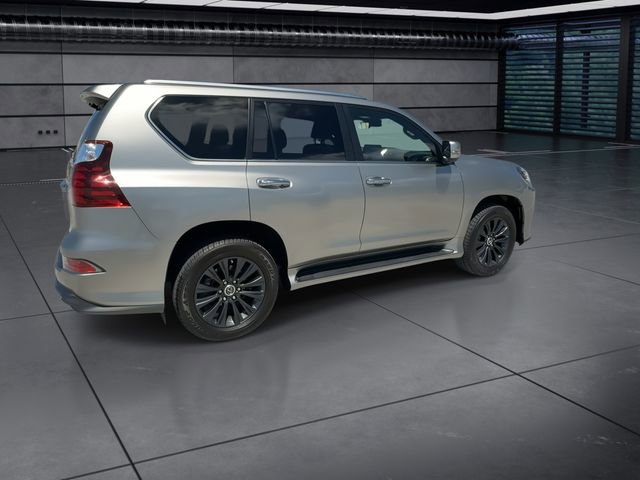 Used 2022 Lexus GX 460 Luxury w/ Sport Design Package image 8