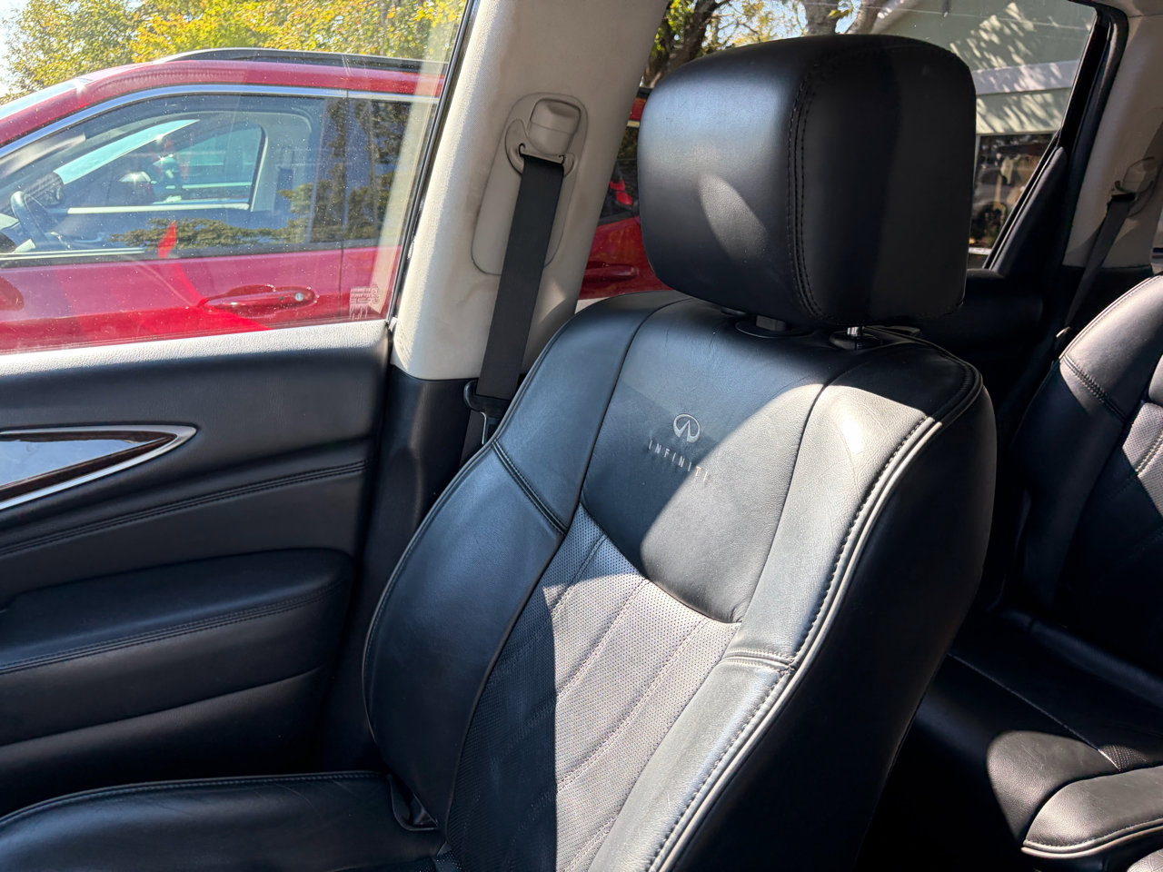 Used 2013 INFINITI JX35 AWD w/ Premium Pkg image 14