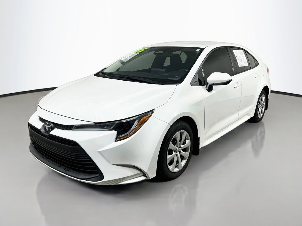 Used 2025 Toyota Corolla LE FWD image 7