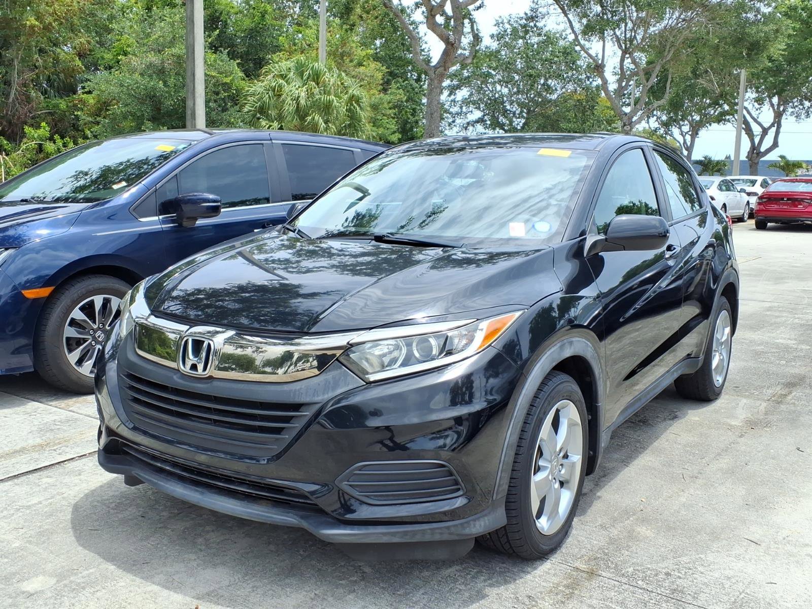 Used 2019 Honda HR-V LX image 1