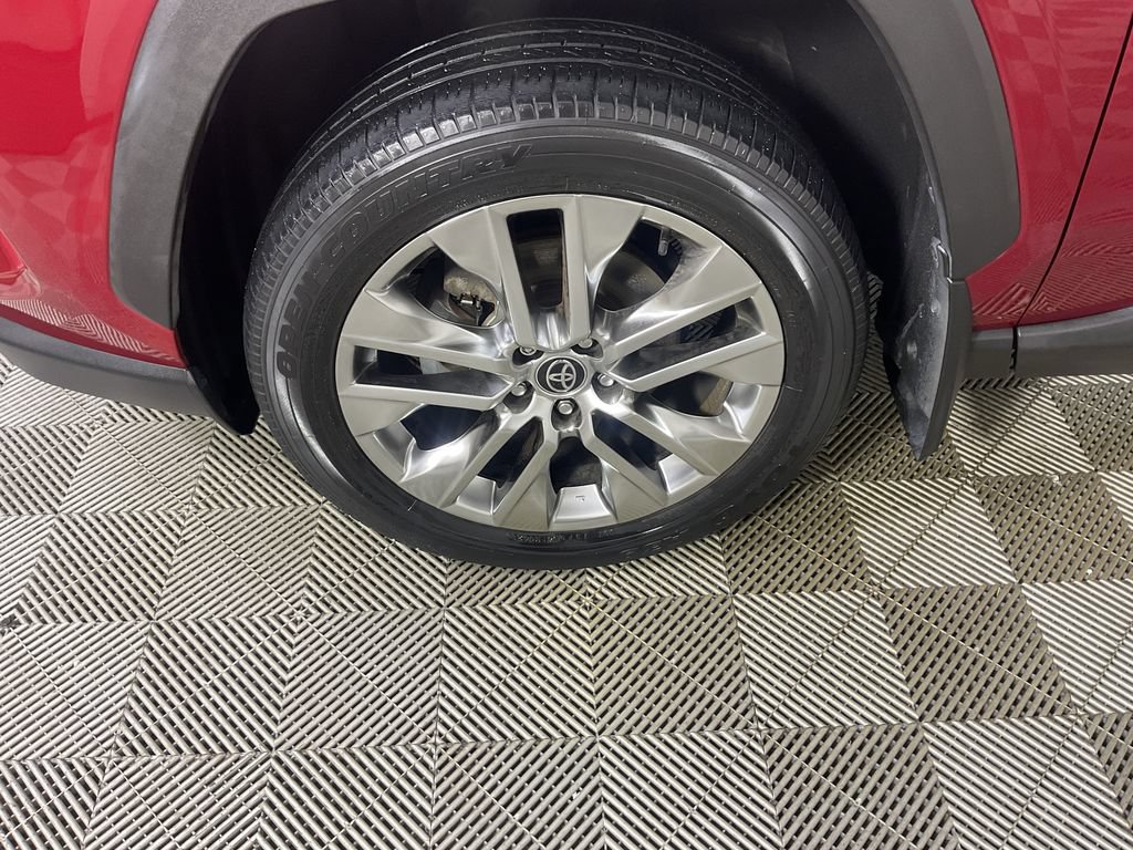 Used 2021 Toyota RAV4 Limited AWD/4WD image 8
