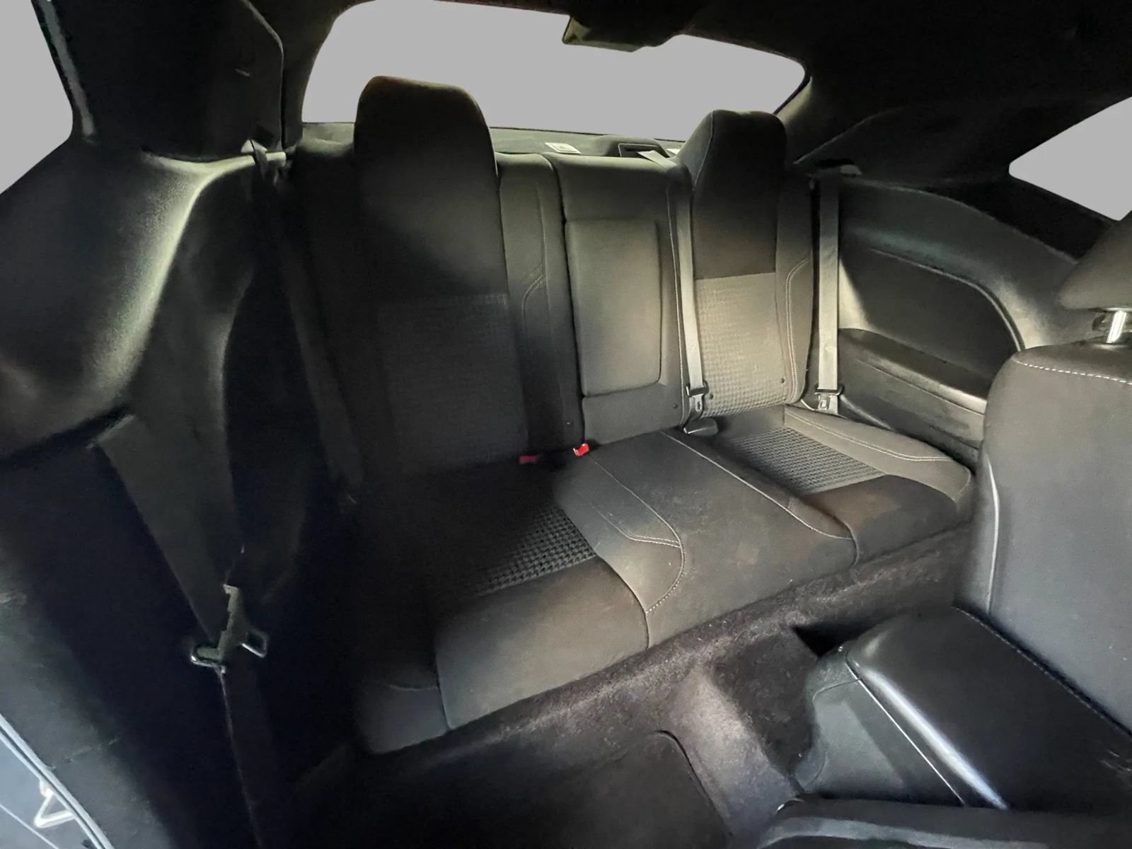 Used 2018 Dodge Challenger R/T w/ Blacktop Package RWD image 5