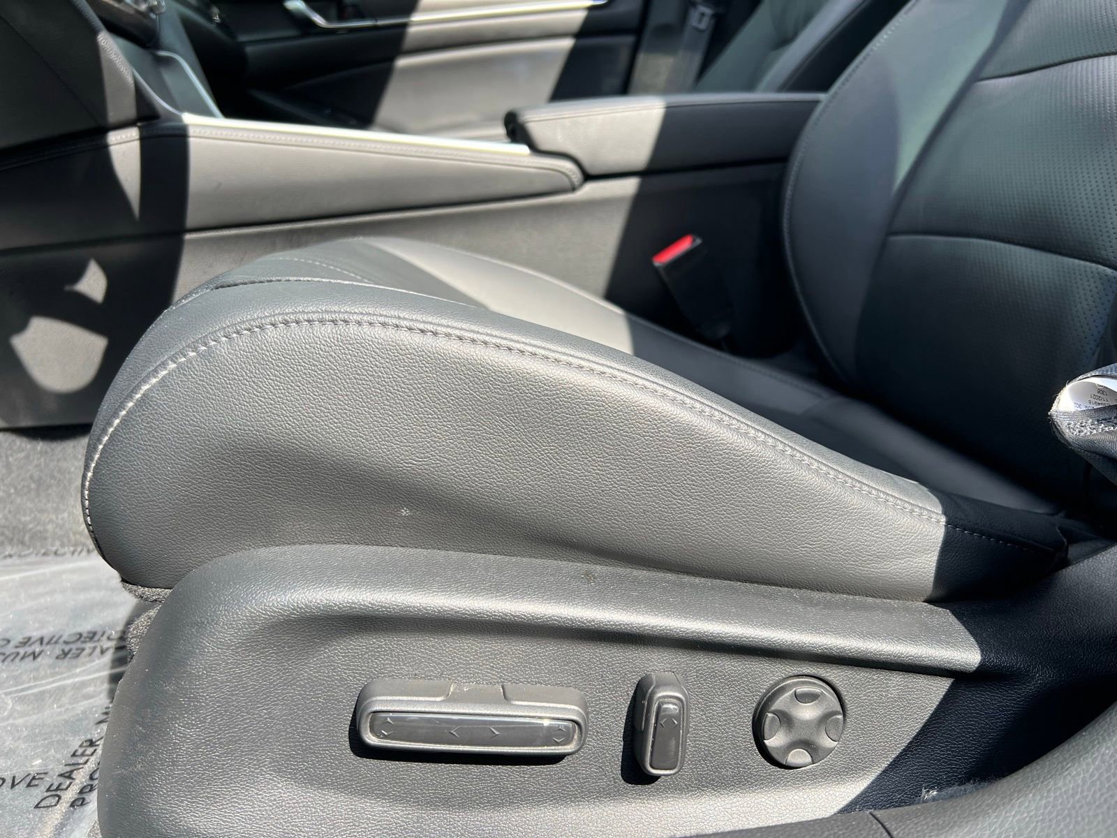 Used 2022 Honda Accord Touring image 25