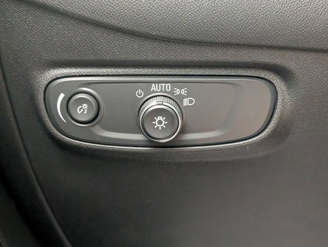 Used 2024 Chevrolet Equinox LT w/ LPO, Floor Liner Package FWD image 14