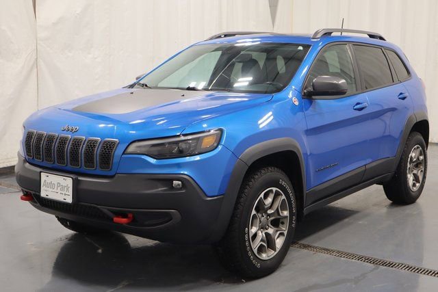 Used 2020 Jeep Cherokee Trailhawk image 6