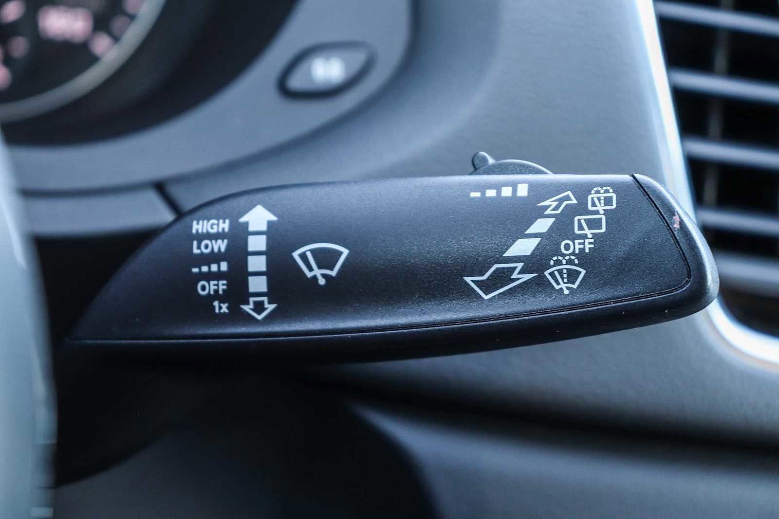 Used 2018 Audi Q3 2.0T Premium Plus w/ Premium Plus Package image 35