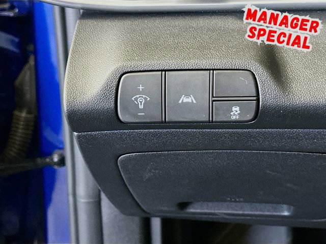 Used 2022 Hyundai Elantra SEL FWD image 11