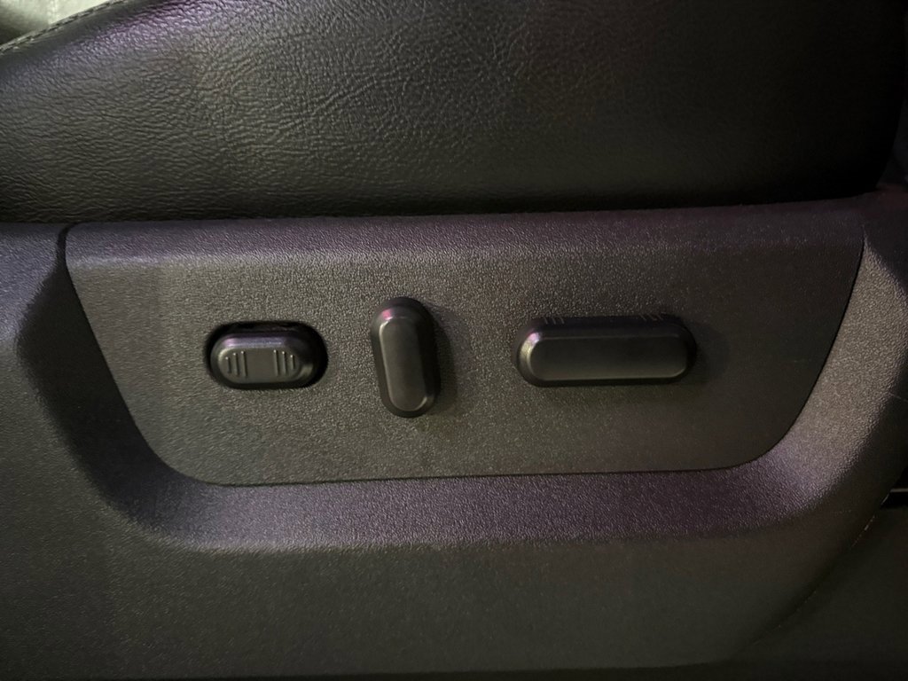 Used 2015 Ford F350 Lariat w/ Lariat Ultimate Package image 14