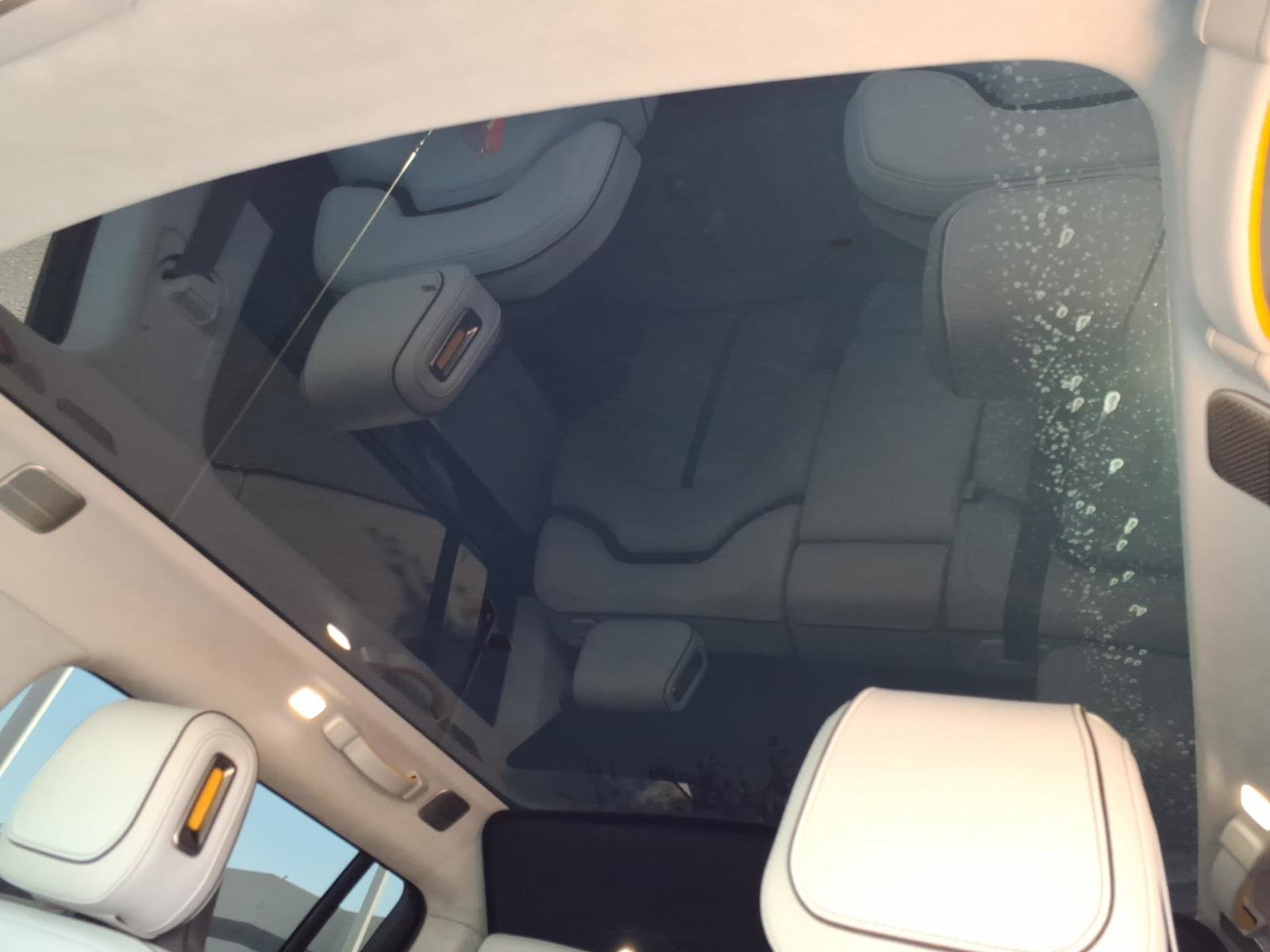 Used 2023 Rivian R1S Adventure image 25