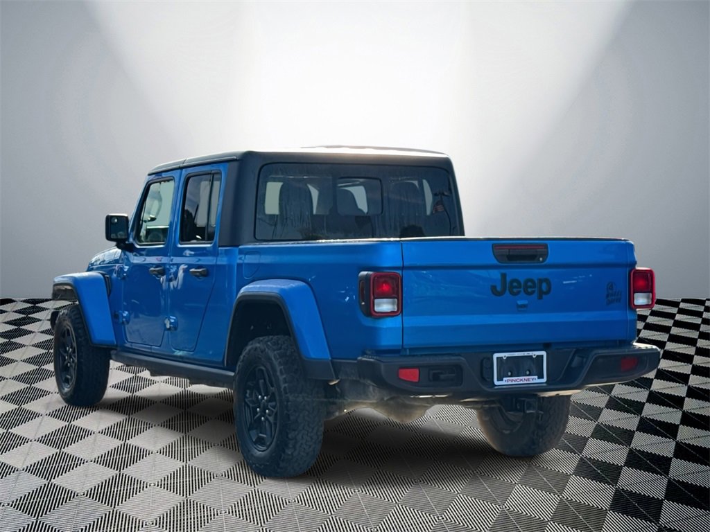 Used 2021 Jeep Gladiator Willys image 4