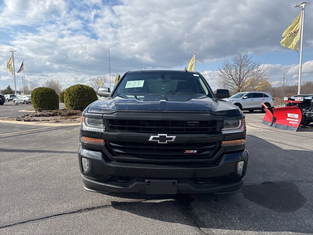 Used 2019 Chevrolet Silverado 1500 LT w/ All Star Edition image 2