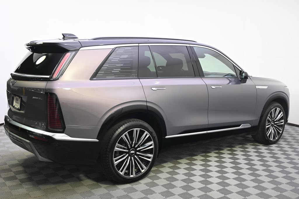New 2026 Cadillac Vistiq Premium Luxury w/ LPO, Floor Liner Package AWD/4WD image 7