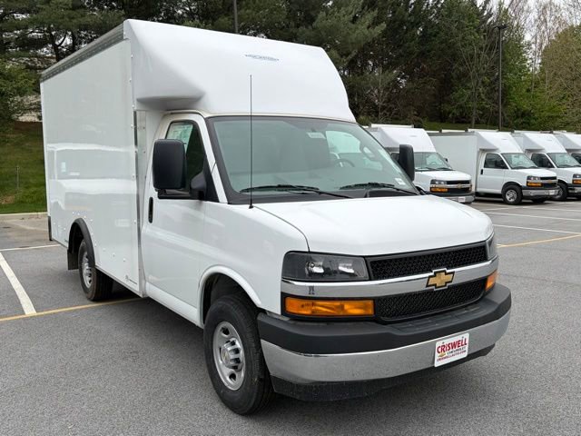 New 2026 Chevrolet Express 3500 w/ Power Convenience Package RWD image 9