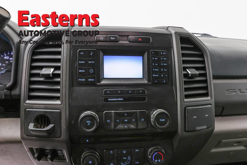 Used 2017 Ford F550 4x4 Crew Cab Super Duty image 12