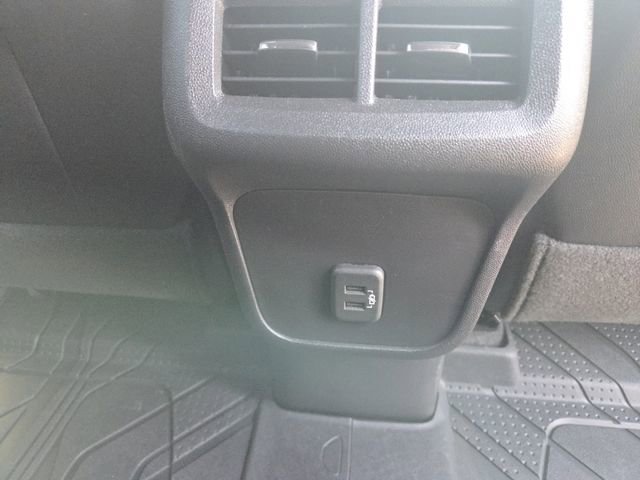 Used 2024 Chevrolet Equinox RS w/ LPO, Floor Liner Package FWD image 13