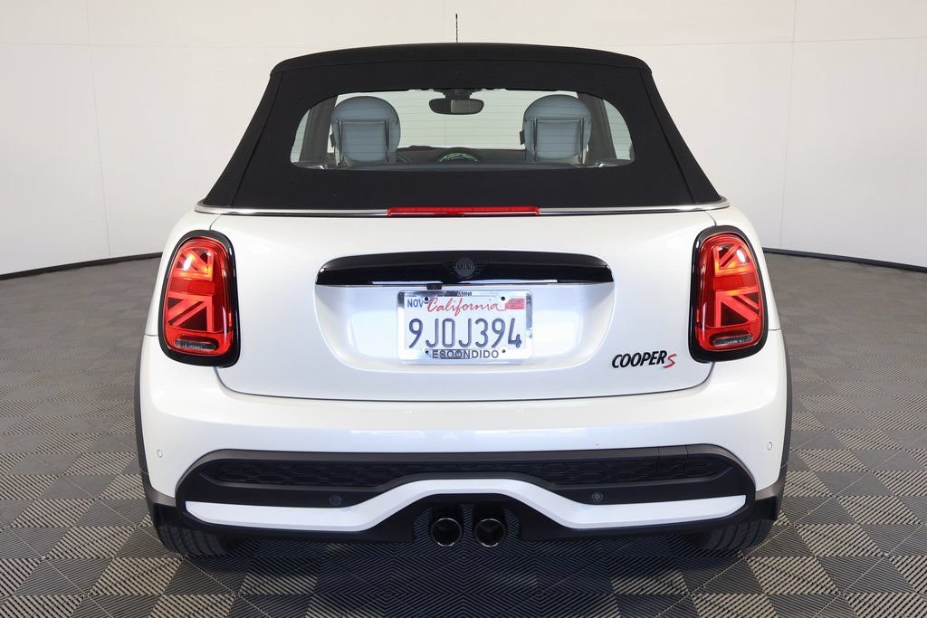 Used 2024 MINI Cooper S w/ Signature Upholstery Package FWD image 5