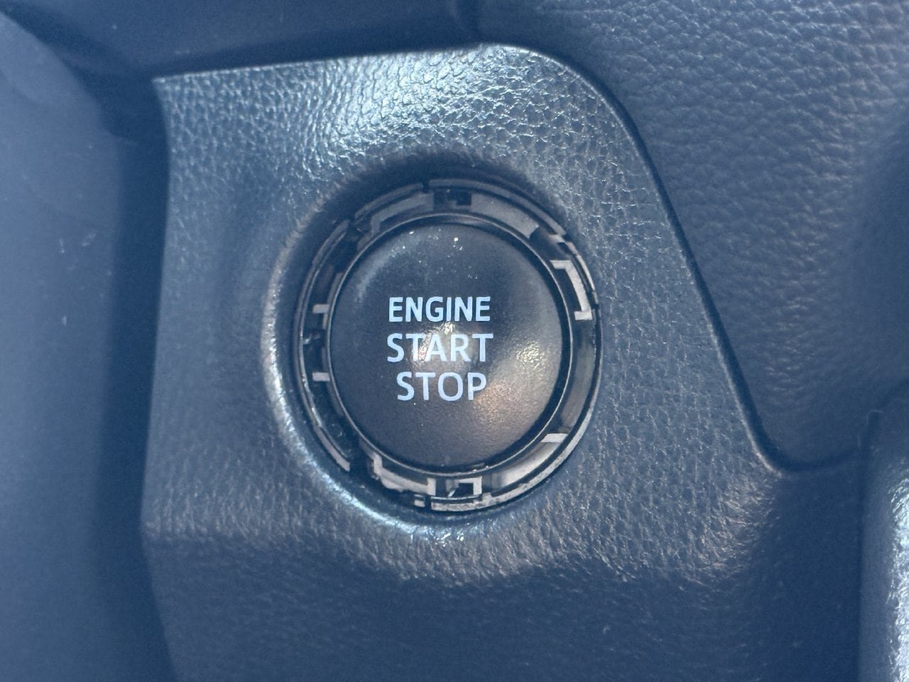 Used 2020 Toyota RAV4 XLE Premium FWD image 22
