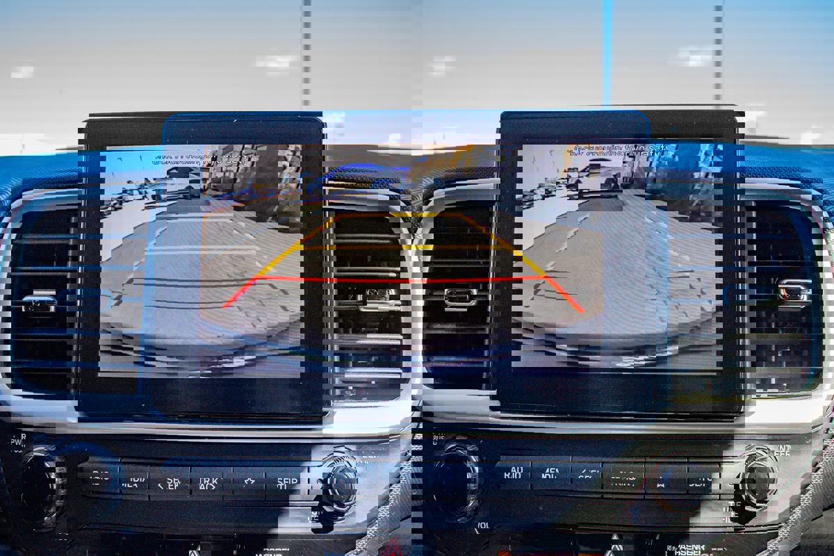 Used 2022 Hyundai Venue SE image 26