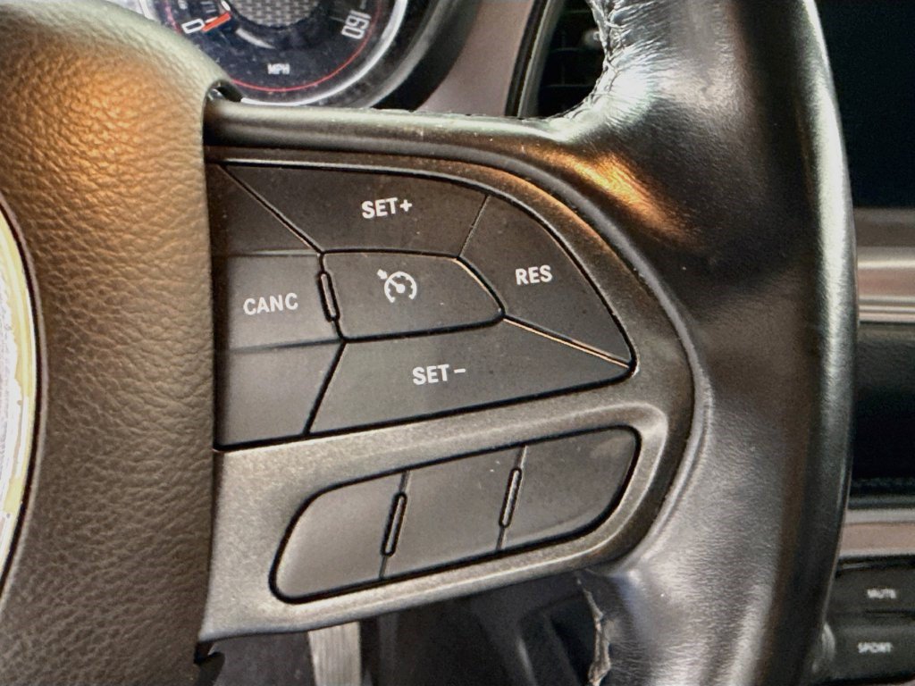 Used 2023 Dodge Challenger SXT RWD image 14
