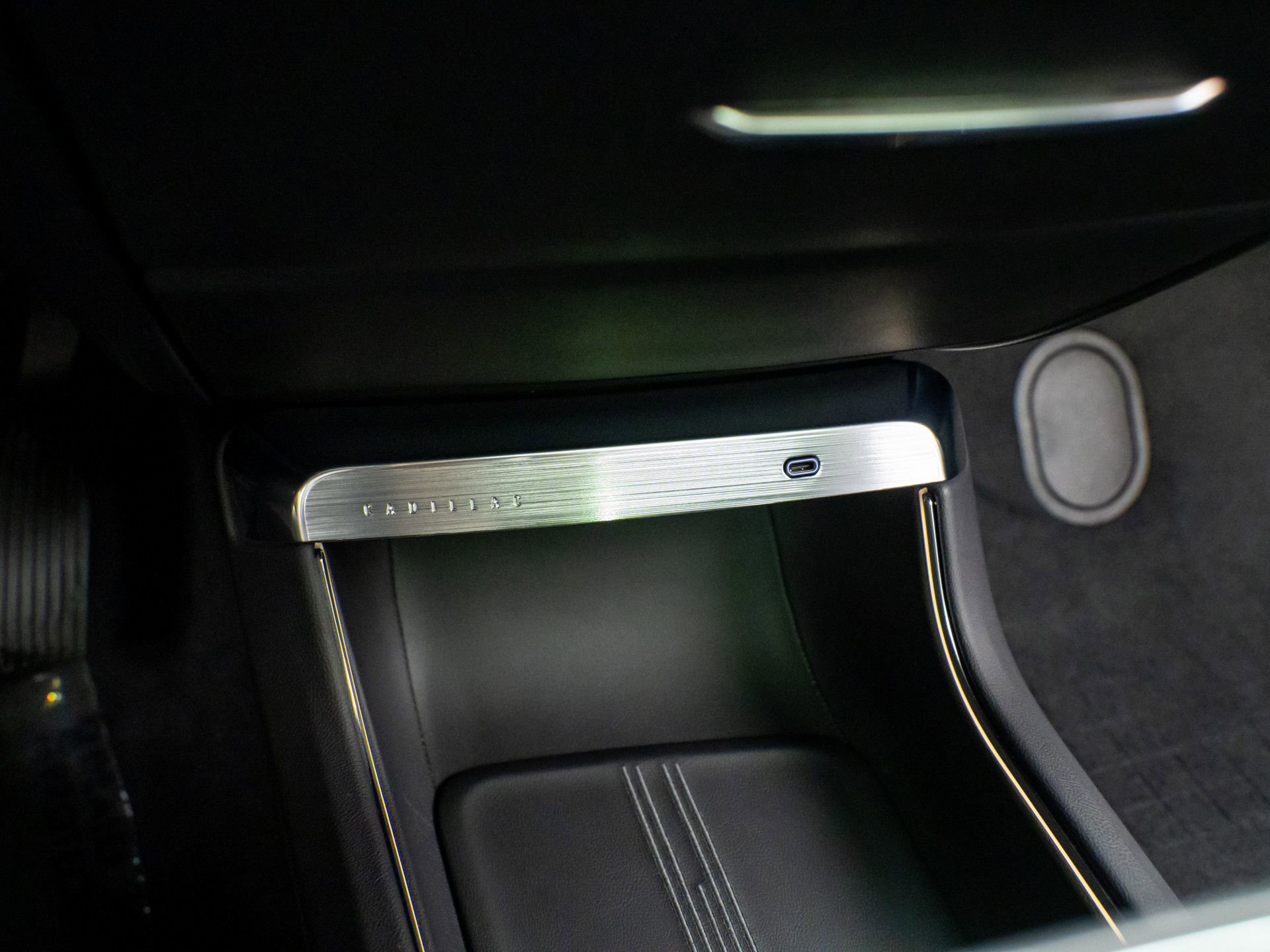 Certified 2024 Cadillac Lyriq Luxury w/ LPO, Floor Liner Package image 32