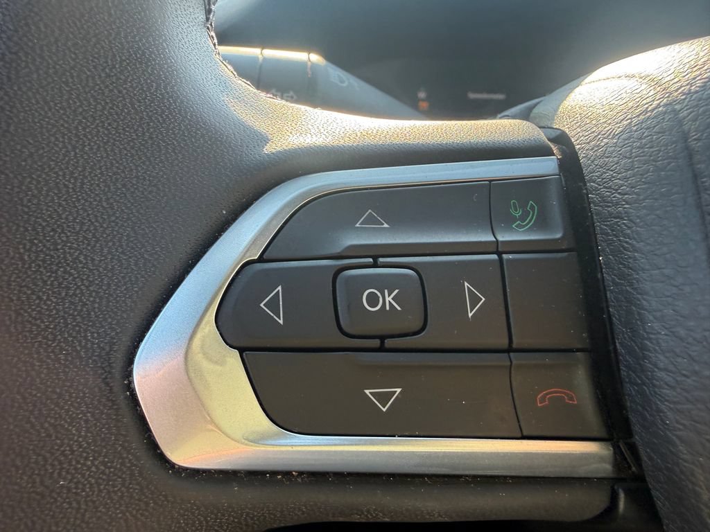 Used 2024 Jeep Compass Latitude AWD/4WD image 18