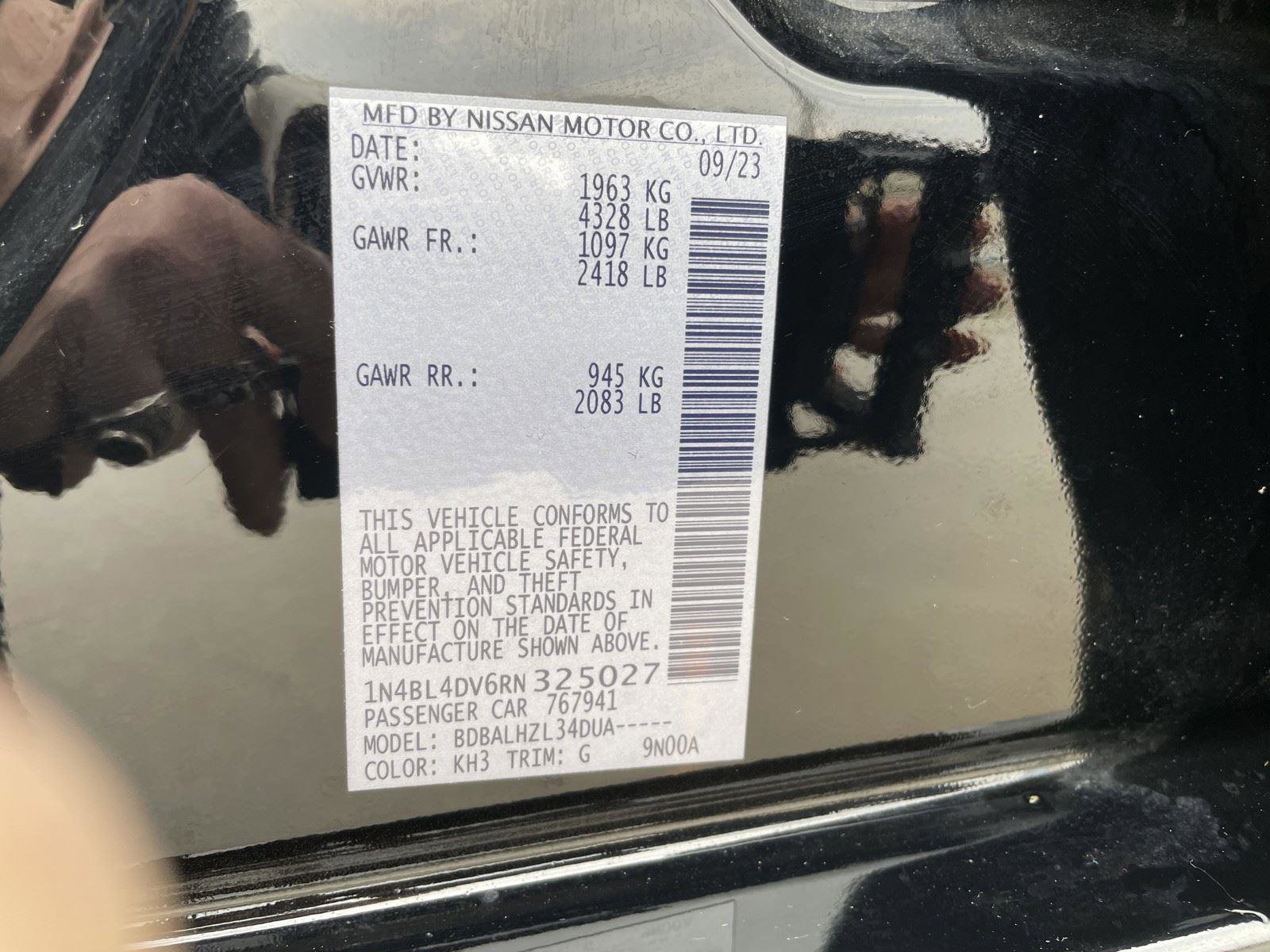 Used 2024 Nissan Altima 2.5 SV FWD image 11