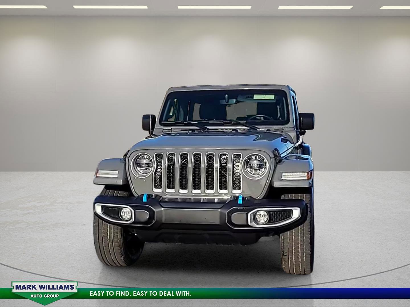 Used 2023 Jeep Wrangler Unlimited Sahara w/ Cold Weather Group image 9