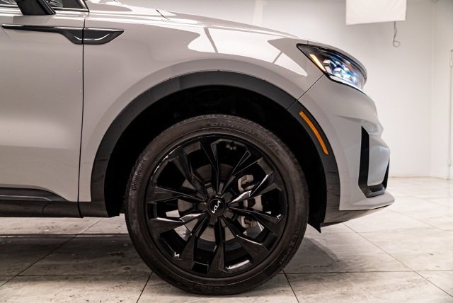 Used 2023 Kia Sorento SX image 35