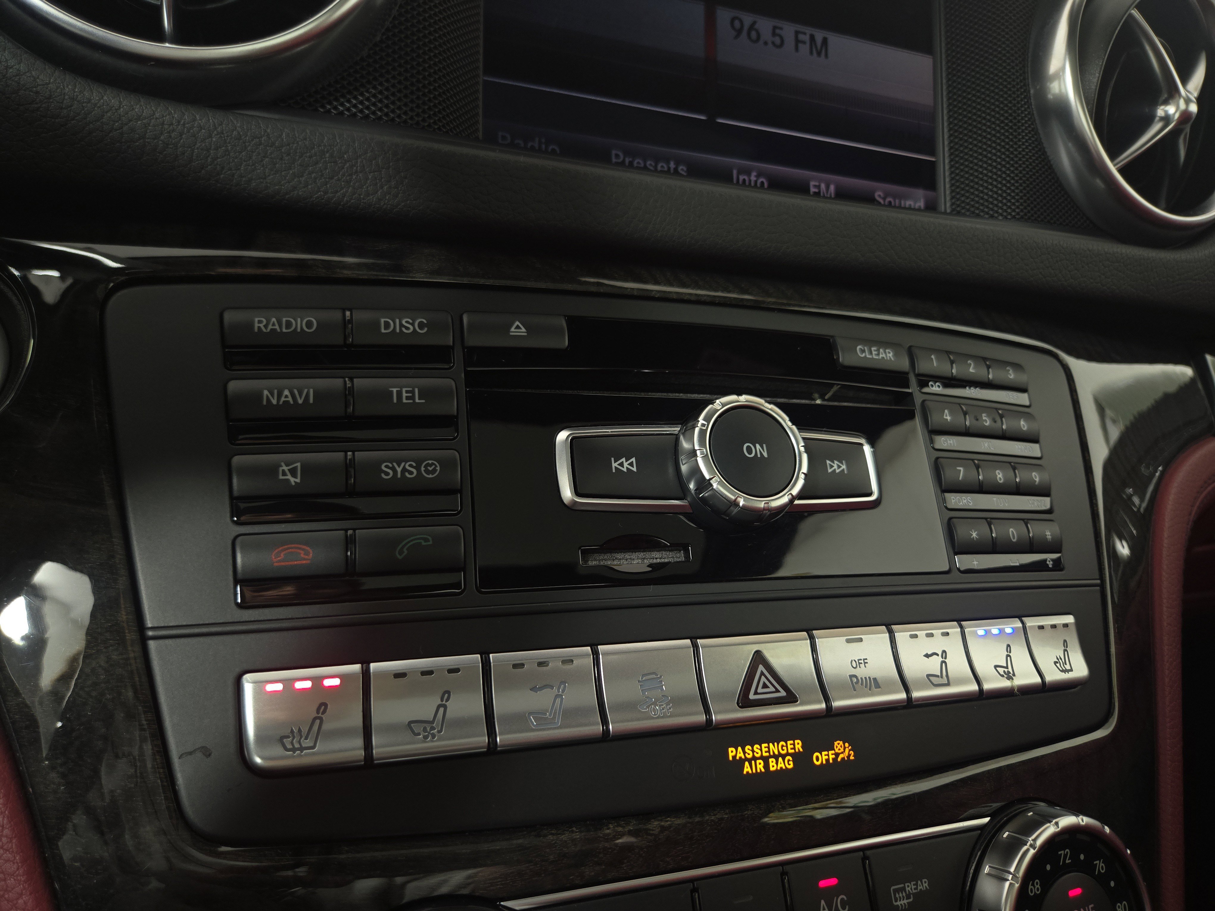 Used 2016 Mercedes-Benz SL 550 image 28