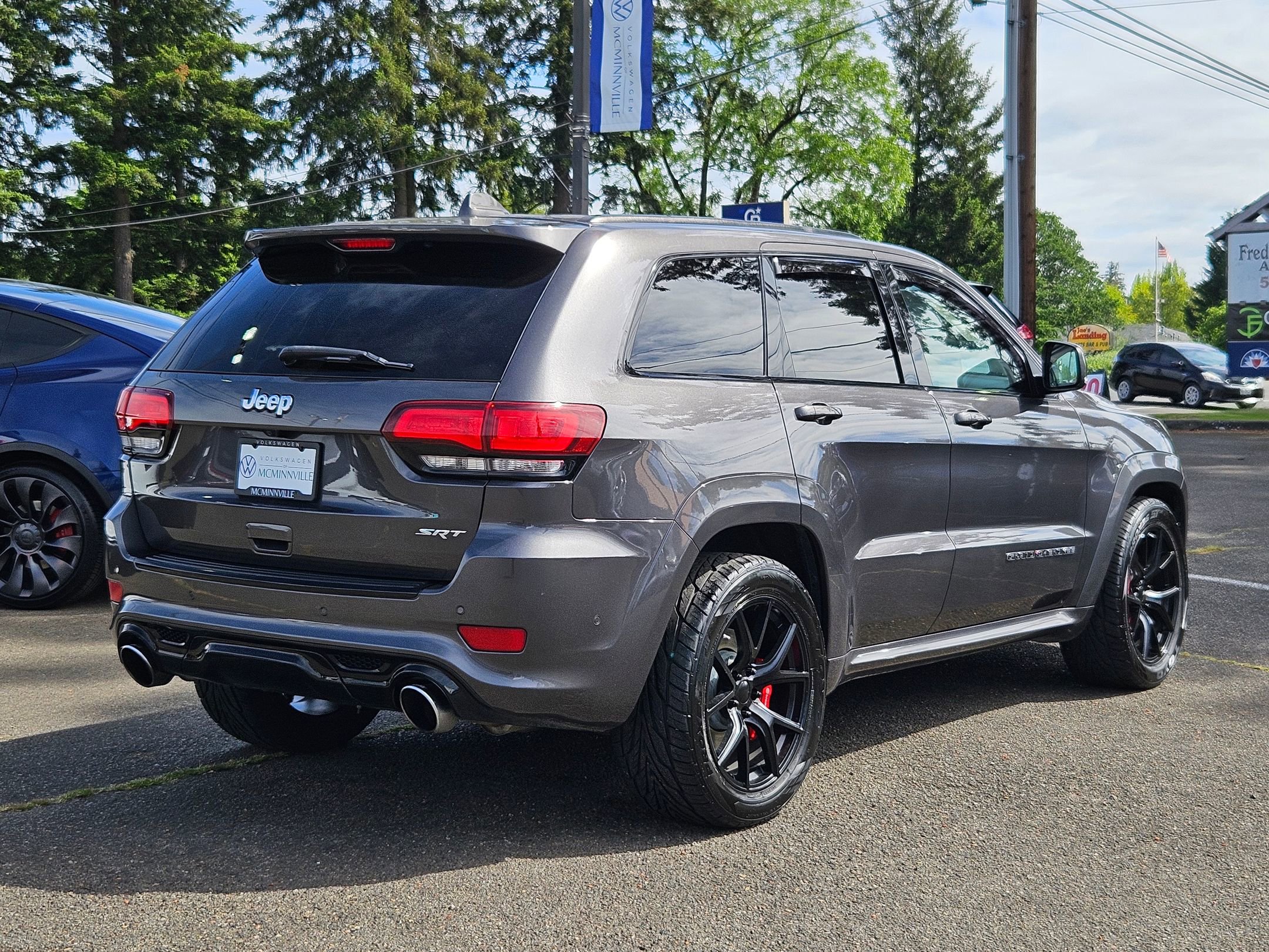 Used 2017 Jeep Grand Cherokee SRT AWD/4WD image 5