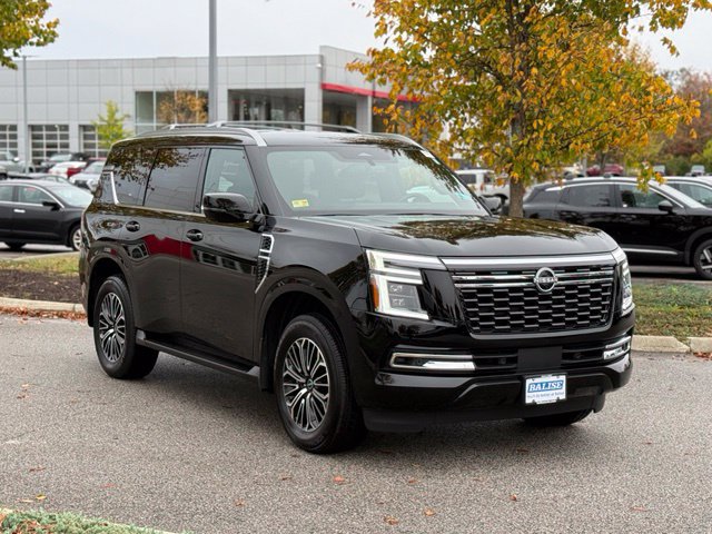 Certified 2025 Nissan Armada SL w/ Captain's Chari Seat Package AWD/4WD image 3