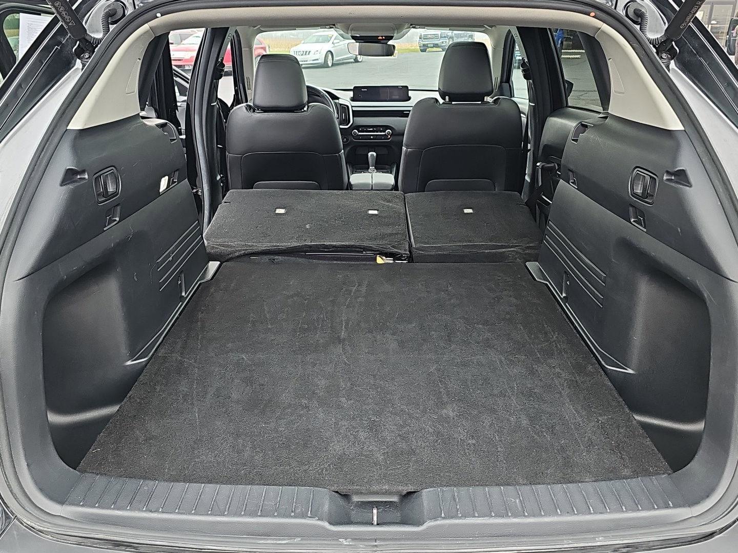 Used 2025 MAZDA CX-50 AWD 2.5 S w/ Premium Package image 28